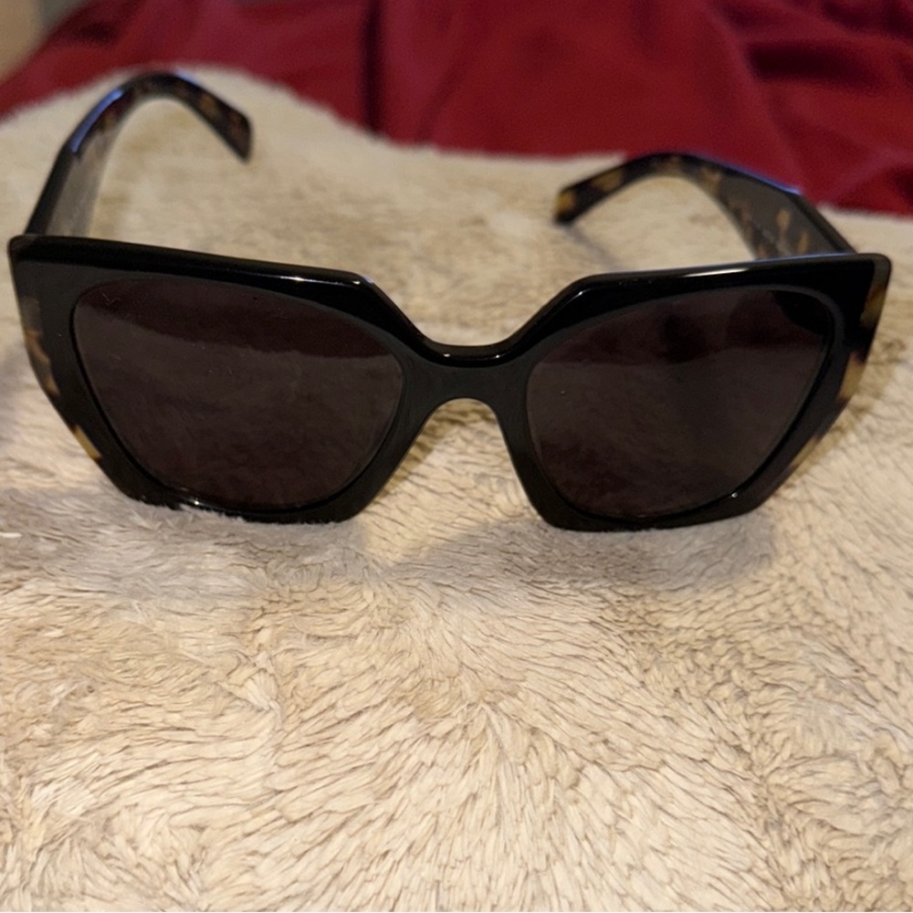 Prada Women's Tortoise Shell Sunglasses - Picture 4 of 8